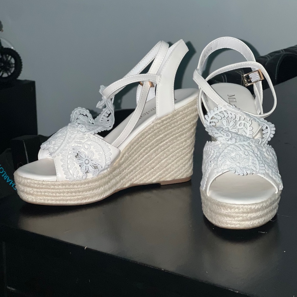 Women’s platform sandals